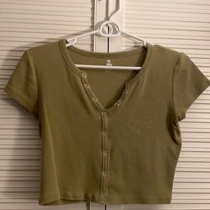 Pacsun Me to We green button up t-shirt baby tee size large